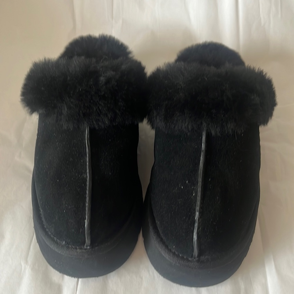 Uggs Womens Platform Slippers - image 1